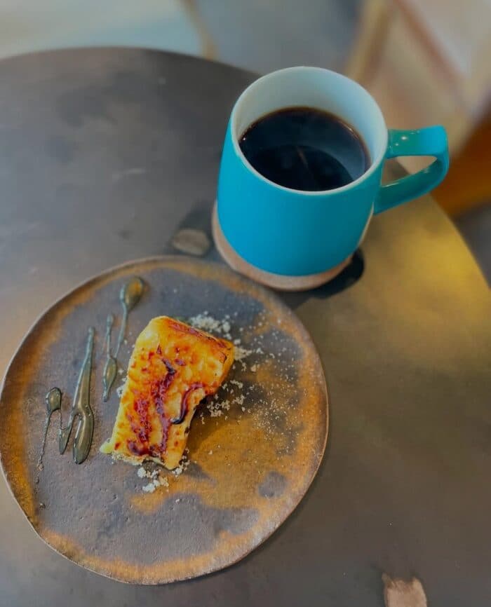 and coffee stand(アンドコーヒースタンド)の写真 2