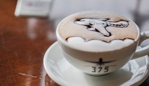 【大宮カフェ】飛行機好きのオーナーが営むカフェ。通称『大宮空港』｜375 Cafe&Bar