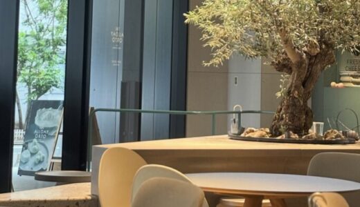 福岡市博多区にあるカフェ「THE ALLDAY ORTO」の店内