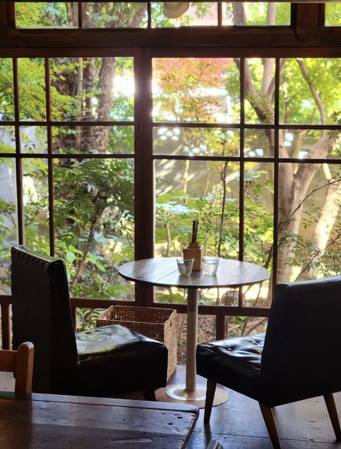 八女茶喫茶 茶楼 蒼の店内